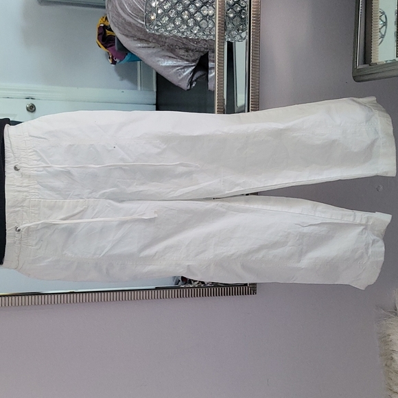 NY&Co White Crop Pants - Picture 2 of 5